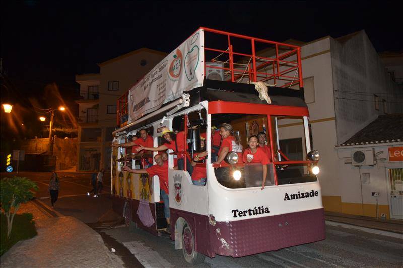 Ficheiro:Amizade F9.jpg