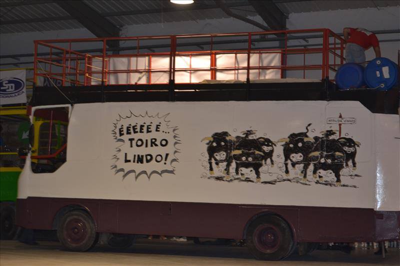 Ficheiro:Amizade F10.jpg