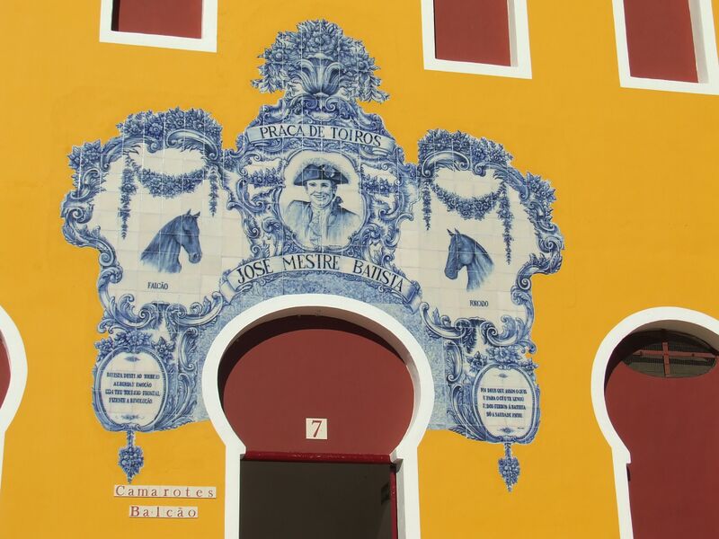 Ficheiro:Azulejo JoseMestreBatistaReguengosMonsraz 2011.jpg