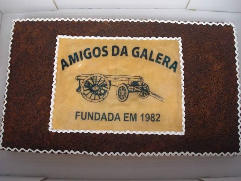 Ficheiro:Amigos da Galera F9.jpg